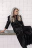 AMOUR noir straight coat in black