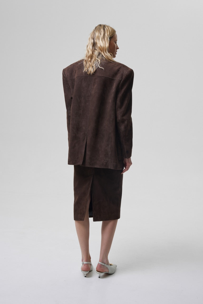 AMITIE suede blazer in chocolate brown