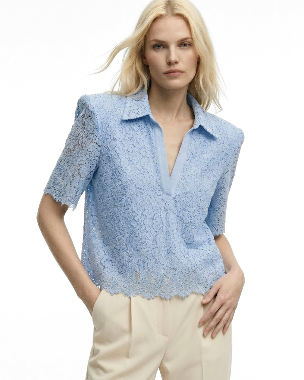 COQUINE lace top in baby blue
