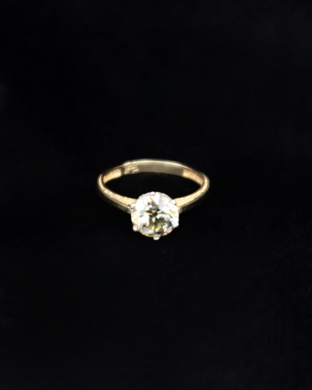 Ring Lumière Solitaire