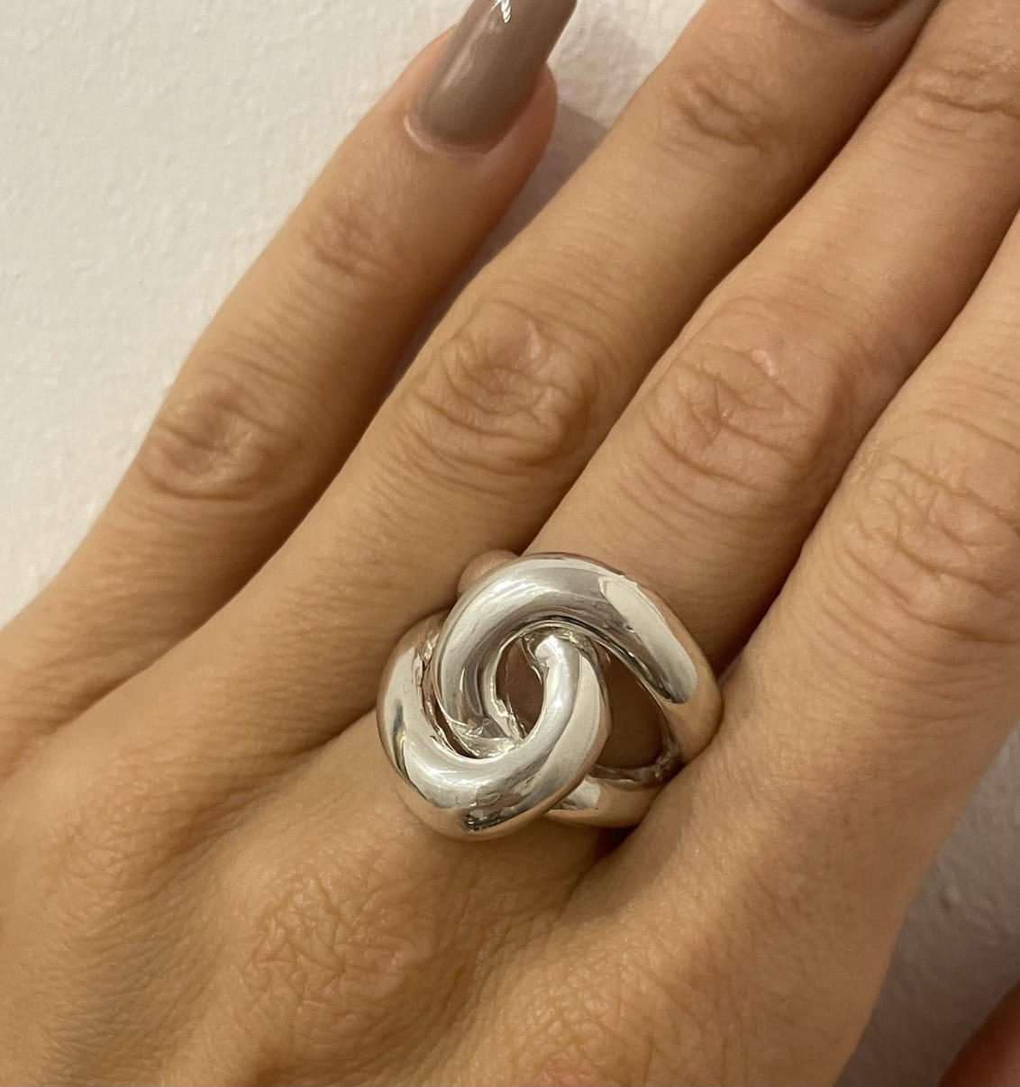 Ring von Madeleine Argent