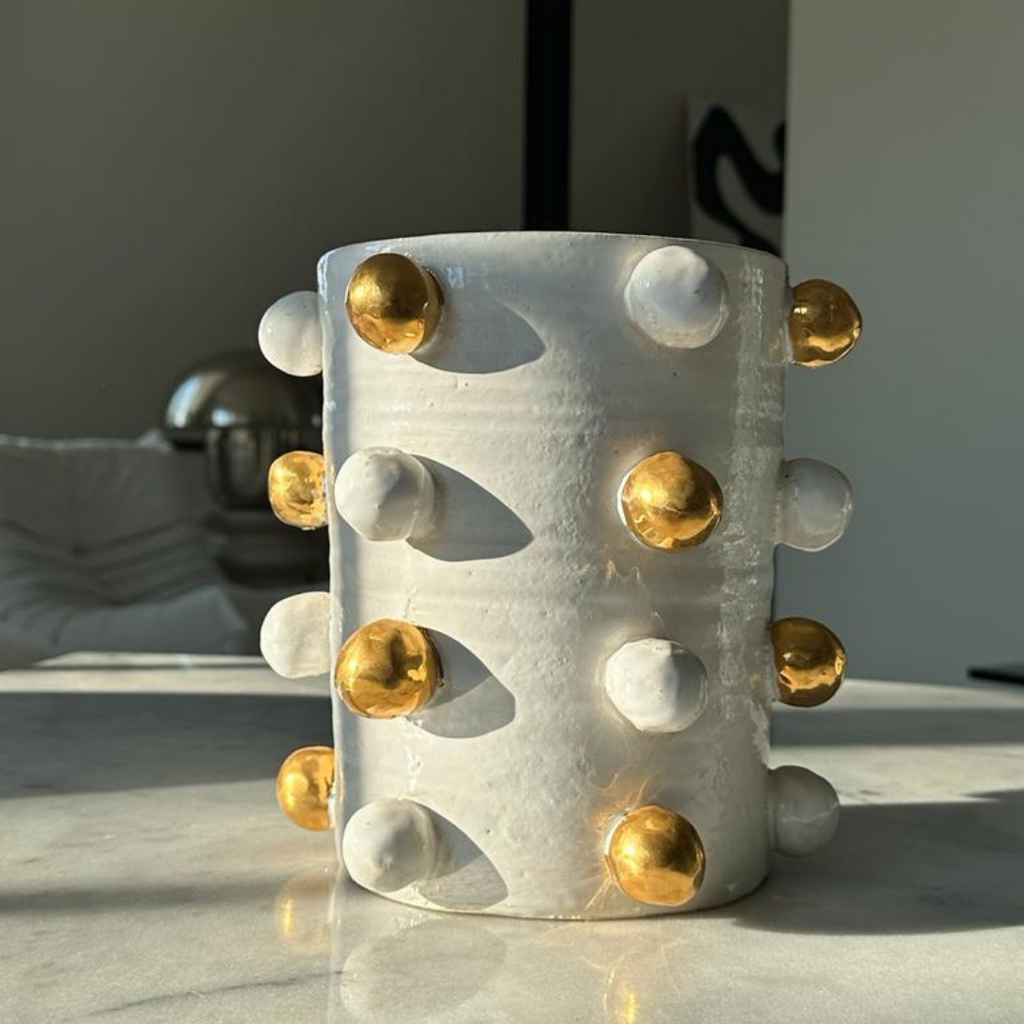 YVES-VASE
