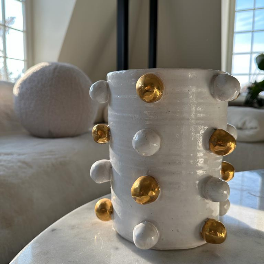 YVES-VASE